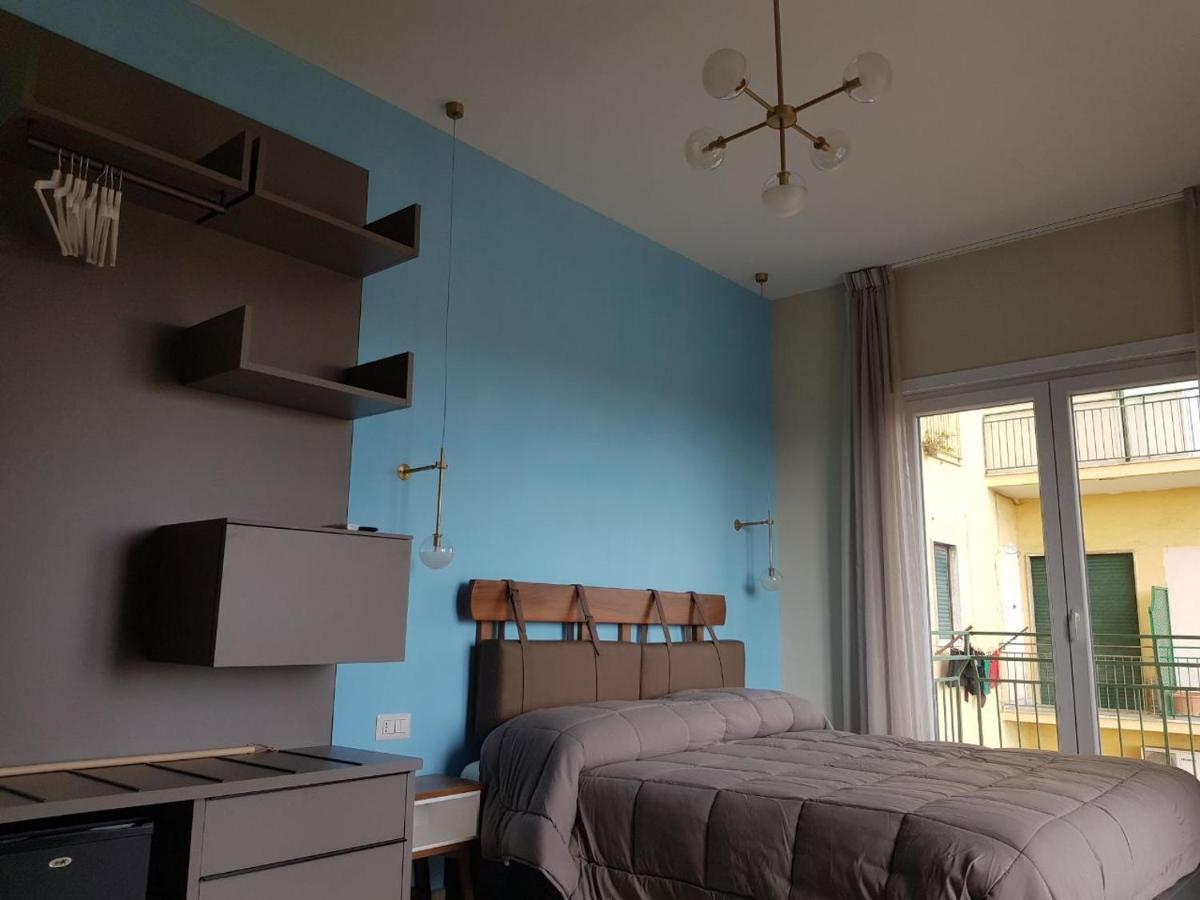 Bed and Breakfast Euforia Napoli - Tre Sedi - Three Locations Экстерьер фото