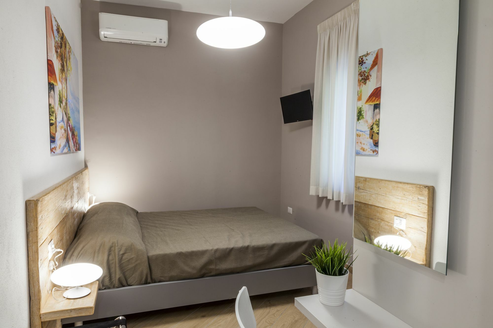 Bed and Breakfast Euforia Napoli - Tre Sedi - Three Locations Экстерьер фото